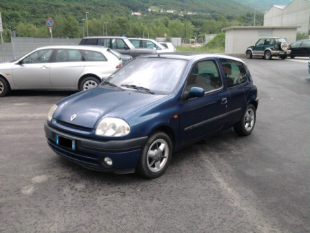 Renault Clio 1.6 benzina con 132.000km del 1999 prezzo €1400